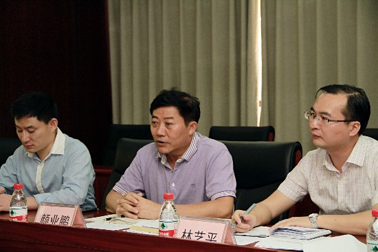 市委组织部常务副部长颜业鹏率队赴中科院深海所调研